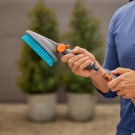 Gardena Cleansystem Szczotka ręczna twarda M 18846-20