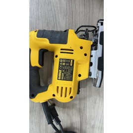 WYPRZEDAŻ DeWALT DWE349 Wyrzynarka (650W) PO SERWISIE