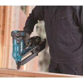Makita DBN900ZK Gwoździarka Akumulatorowa Li-ion LXT (18V/bez aku) Makpac