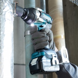 Makita DTW701RTJ Klucz udarowy 1/2" (2x18V/5,0Ah)