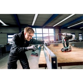 Metabo NP 18 LTX BL Akumulatorowa nitownica pistoletowa (18V/2x4,0Ah) MetaBOX 619002800