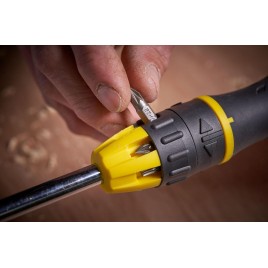 Stanley 0-68-010 Multi-Bit wkrętak z grzechotką i 10 wymiennymi końcówkami