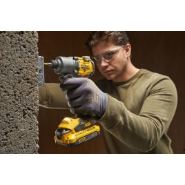 Stanley SFMCF830D2K FatMax Zakrętarka udarowa 1/4" (18V/2x2,0Ah), walizka
