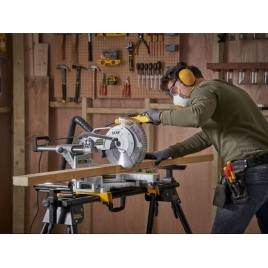 Stanley SM1800-QS FatMax Pilarka ukosowa z podwójnym ślizgiem (254mm/1800W)