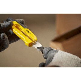 Stanley STHT10489-0 Nóż uniwersalny 18mm ze zintegrowanym systemem łamania ostrza