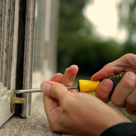 Stanley STMT0-74864 Zestaw narzędzi i akcesoriów, 51 elementów, w walizce